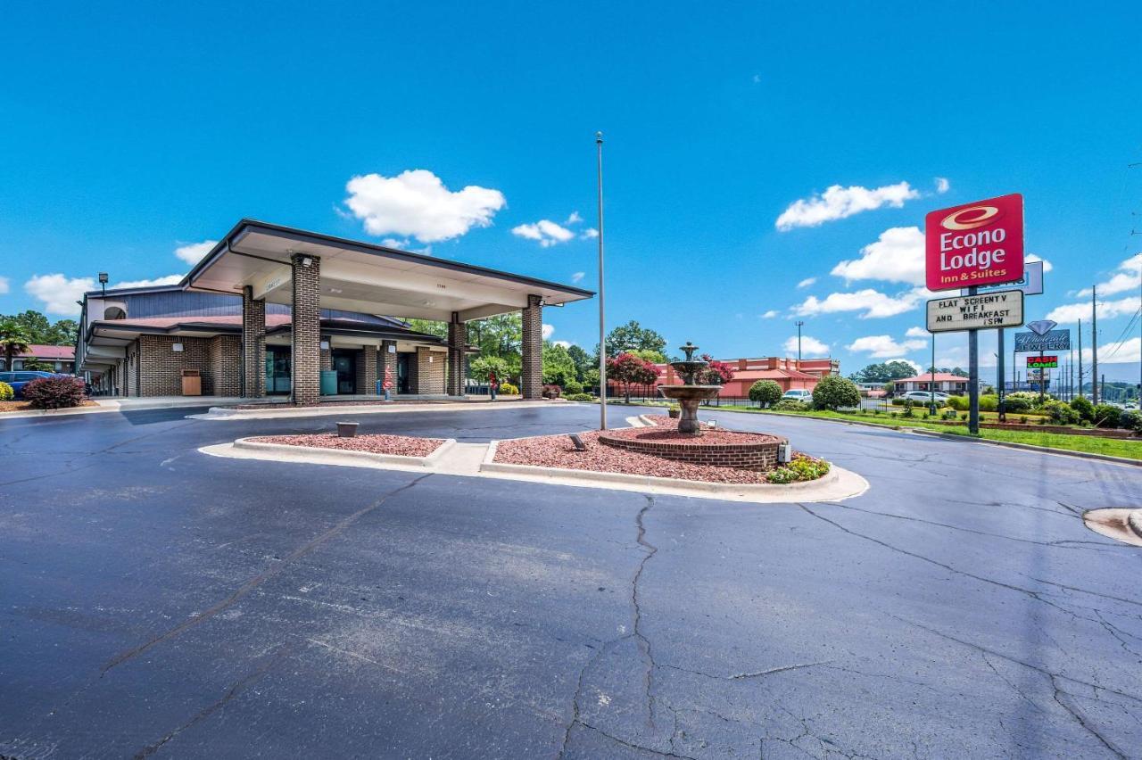 Econo Lodge Inn & Suites University Хантсвилл Экстерьер фото